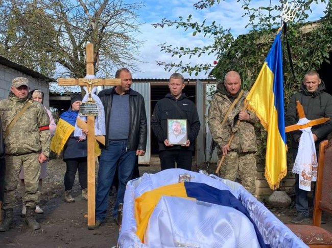 У Луцькому районі прощались з Героєм Анатолієм Кошелюком. ФОТО 