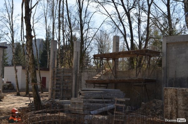 У Луцьку поляки проінспектували хід реконструкції міського зоопарку. ФОТО