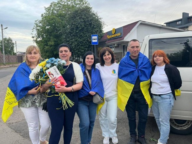 На Волині зустріли звільненого з російського полону 50-річного Валерія Хомича