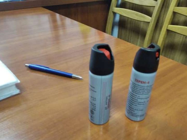 У Луцьку учень розпилив сльозогінний газ у школі: судили його матір