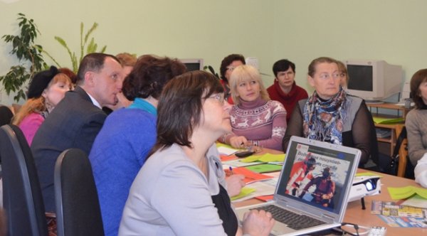 Луцьких педагогів навчали як діяти у надзвичайних ситуаціях. ФОТО