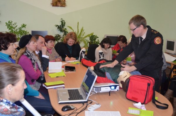 Луцьких педагогів навчали як діяти у надзвичайних ситуаціях. ФОТО