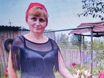 Без батьків залишилося 6 дітей: на Волині ховали подружжя, яке зарізали на Київщині