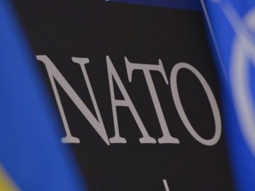 НАТО скликає термінову зустріч з представниками України