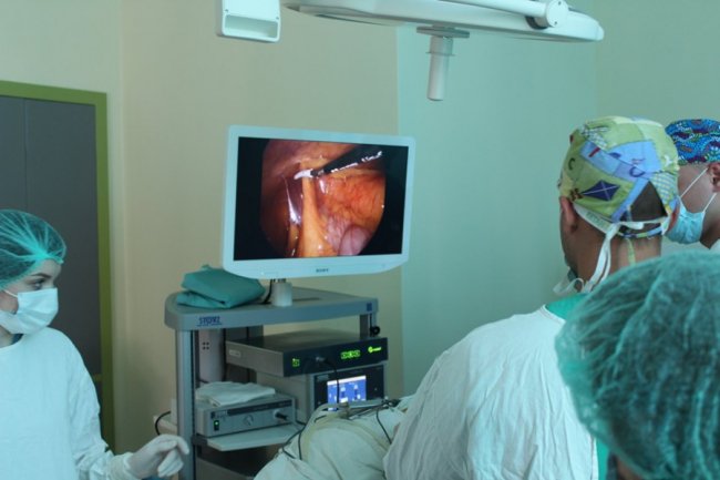 Волинські медики успішно видалили пухлину нирки без розрізів. ФОТО