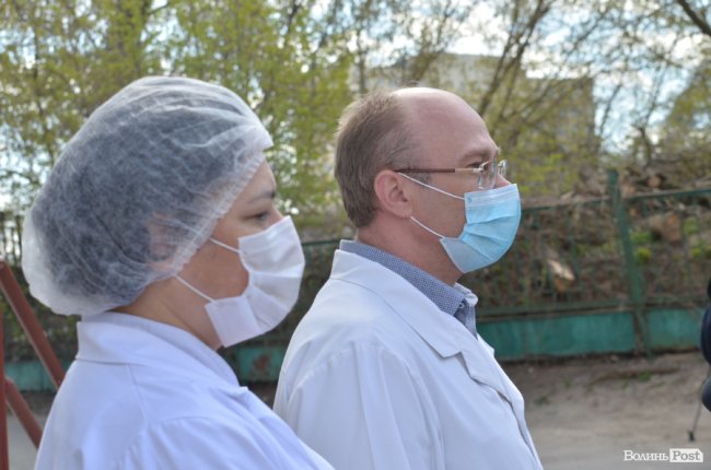 Парубій привіз допомогу медикам Волині, що в епіцентрі боротьби з коронавірусом. ФОТО