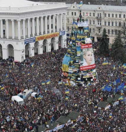 Якими були головні новорічні ялинки України останні 11 років. ФОТО