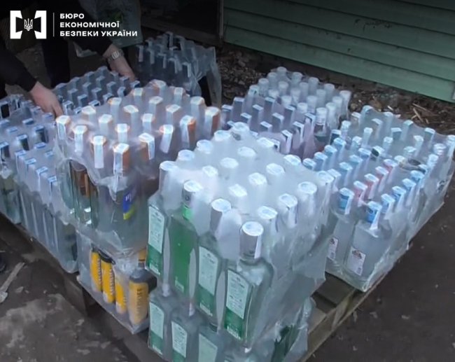 Правоохоронці виявили у лучанина контрафакту на 2 мільйони