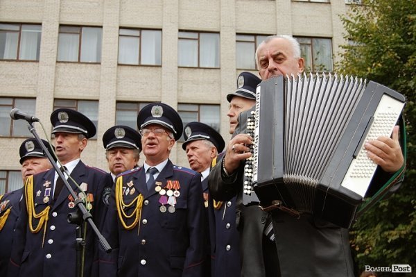 Як волинських юнаків проводжали в армію. ФОТО