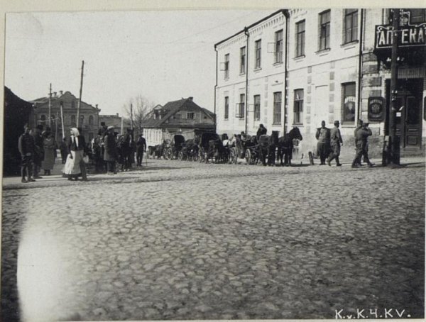 Вулиця Сенаторки Левчанівської між вулицями Лесі Українки та Богдана Хмельницького