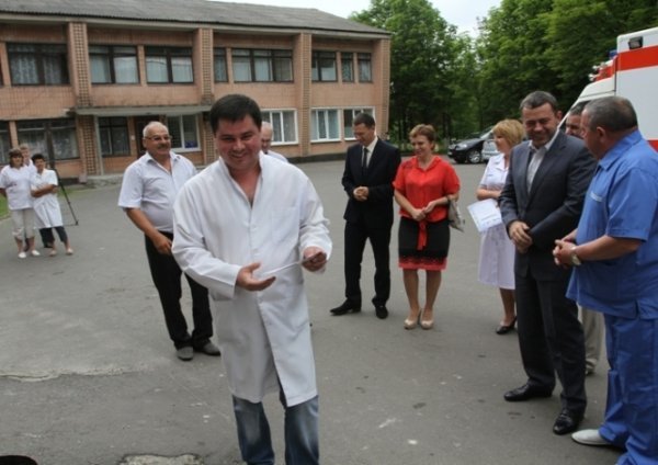 У волинському райцентрі - новий реанімобіль. ФОТО