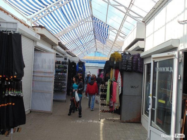 Підприємці «Варшавки» вимагають не розривати договір із облспоживспілкою