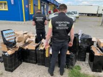 Викрили волинянина, який відправляв контрабандні посилки з сигаретами на Донбас