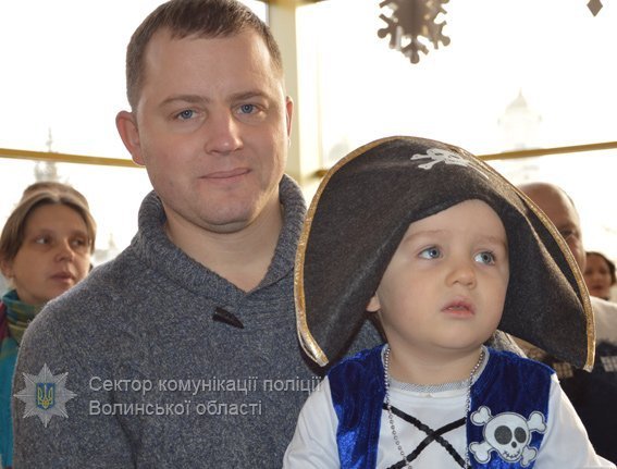 Новорічний ранок для дітей поліцейських Волині