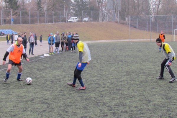 Волинські вболівальники зіграли у благодійний футбол  на допомогу воїнам-ультрасам. ФОТО