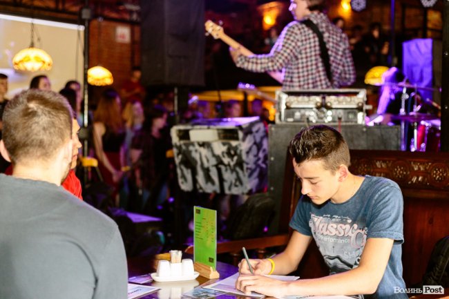 Альтернативний рок: у Луцьку презентували музичну школу