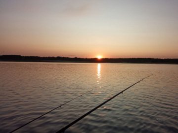 На озерах Шацького нацпарку дозволили ловити рибу