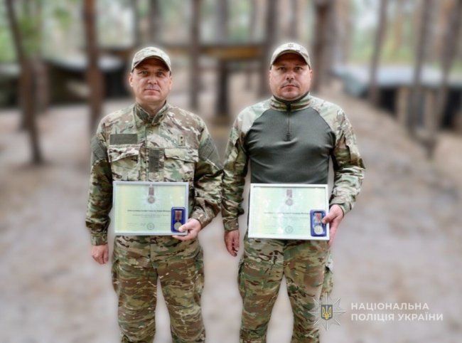 На Волині поліцейським стрілецького батальйону вручили державні відзнаки