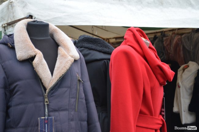 До кольору, до вибору і без «кусючих» цін: у Луцьку відкрився Харківський ярмарок*