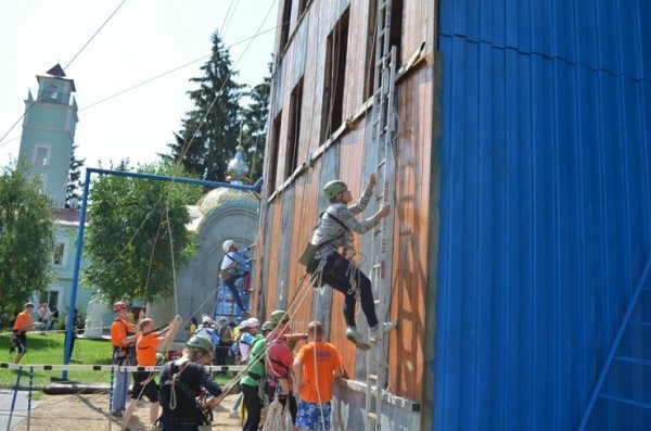Волиняни навчили росіян і поляків гасити пожежі. ФОТО