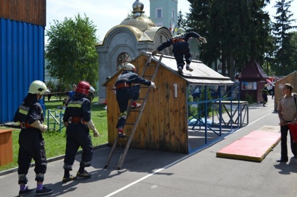 Волиняни навчили росіян і поляків гасити пожежі. ФОТО