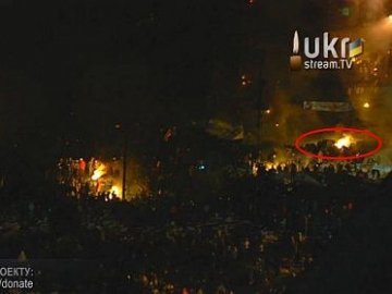 Київ: «Беркут» відкрив вогонь гумовими кулями