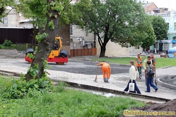 У Луцьку знайшли дитяче поховання. ВІДЕО