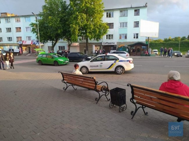 У місті на Волині легковик збив дівчину на пішохідному переході. ФОТО