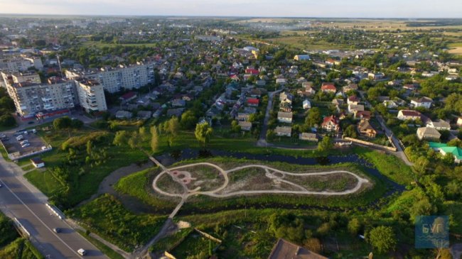 Казкові краєвиди волинського міста з висоти пташиного польоту. ФОТО. ВІДЕО
