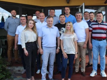 Що робили «Слуги народу» на Світязі