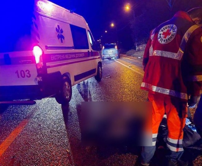 У Нововолинску водій авто на смерть збив жінку на пішохідному переході.ФОТО