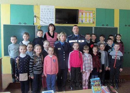 На Волині поліцейські провели урок школярам. ФОТО