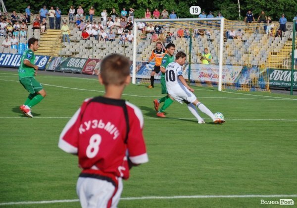 «Волинь» - «Карпати»:  історія однієї нічиєї в фото