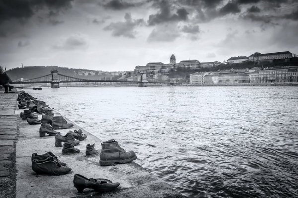 Героям Слава: як виглядають пам’ятники загиблим у світі. ФОТО