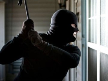 Волинянину, який проник у будинок і пограбував пенсіонерку, повідомили про підозру