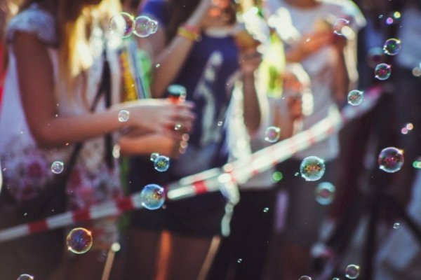 Фестиваль бульбашок у Луцьку. ФОТО