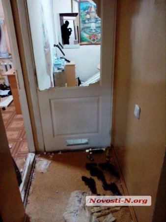 У Миколаєві банда з 18 осіб намагалась пограбувати ринок. ФОТО