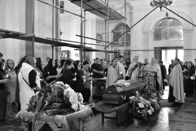 У Луцьку попрощалися із загиблим захисником України Русланом Лужанцовим