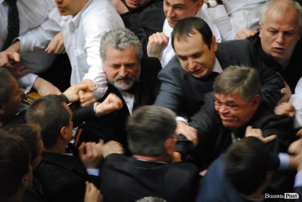 Нардеп з Волині побився з олімпійським чемпіоном. ФОТО