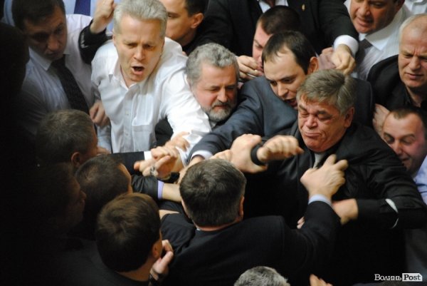 Нардеп з Волині побився з олімпійським чемпіоном. ФОТО