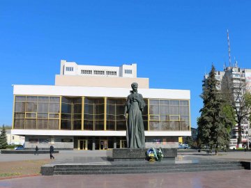 Театральний анонс: огляд вистав у Луцьку  6 – 8 жовтня