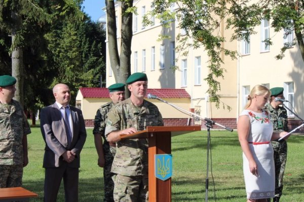 Луцьких прикордонників проводжали в АТО. ФОТО