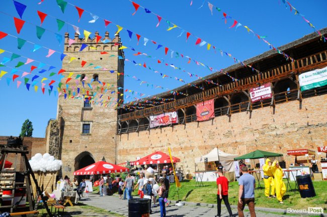 У замку Любарта - «Lutsk Food Fest». ФОТО