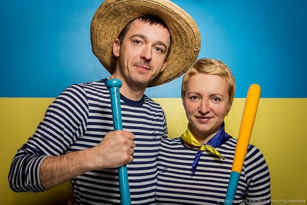 Як у Луцьку під час «Вечірки.UA» відбувалися «вибори». ФОТО