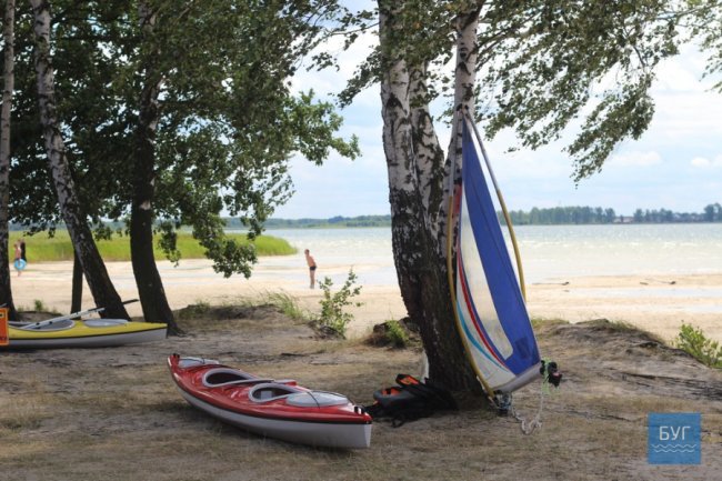 Обмілілий Світязь та дорогі пончики: чим зустрічає туристів урочище Гряда. ФОТО