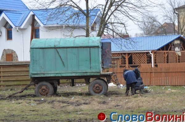У Луцьку на «чистку» зон біля водойм виділили 600 тисяч гривень. ФОТО
