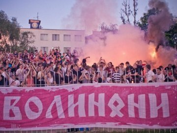 #22PushUpChallenge: ультрас «Волині» віджалися в підтримку атошників