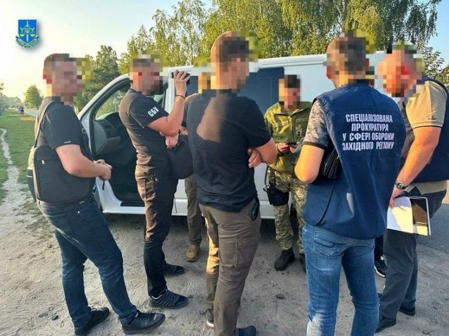 За «дружбу» з контрабандистами на Волині покарали прикордонника