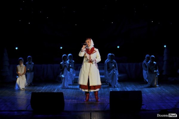 «Коляда з Тетяною Ціхоцькою»: фото благодійного концерту