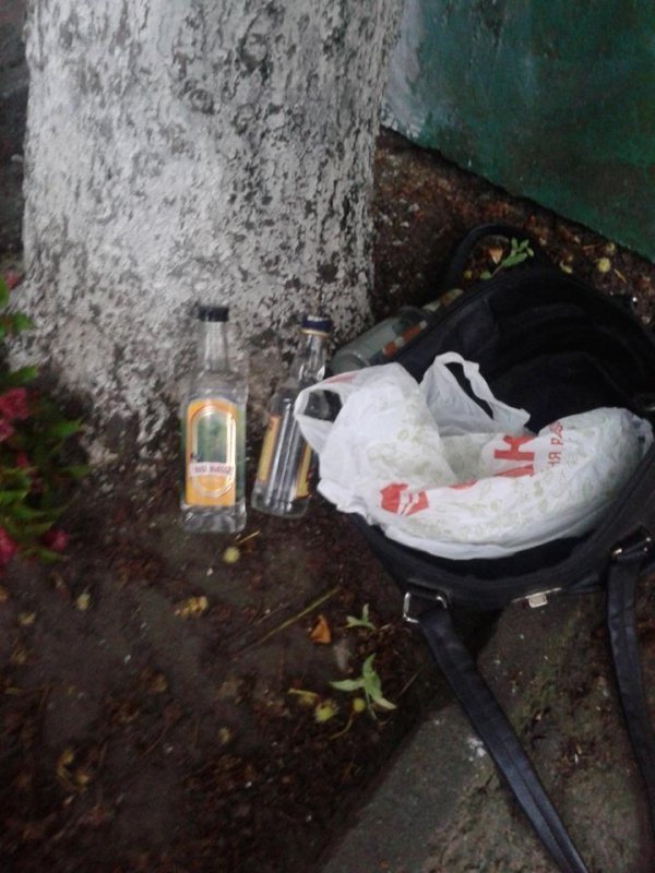 У Луцьку біля «Гостинця» продавали сурогат. ФОТО